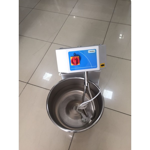 MATEKA 10 KG HAMUR YOĞURMA ENDÜSTRİYEL HAMUR YOĞURMA